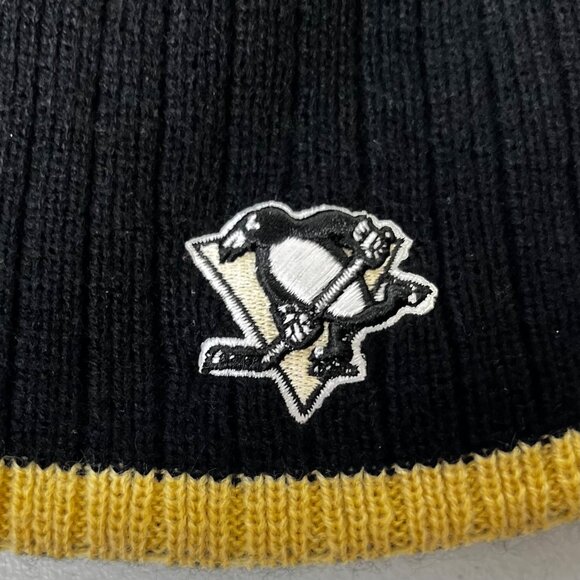 Pittsburgh Penguins Winter Beanie Hat Black Gold NFL OS - Picture 4 of 6